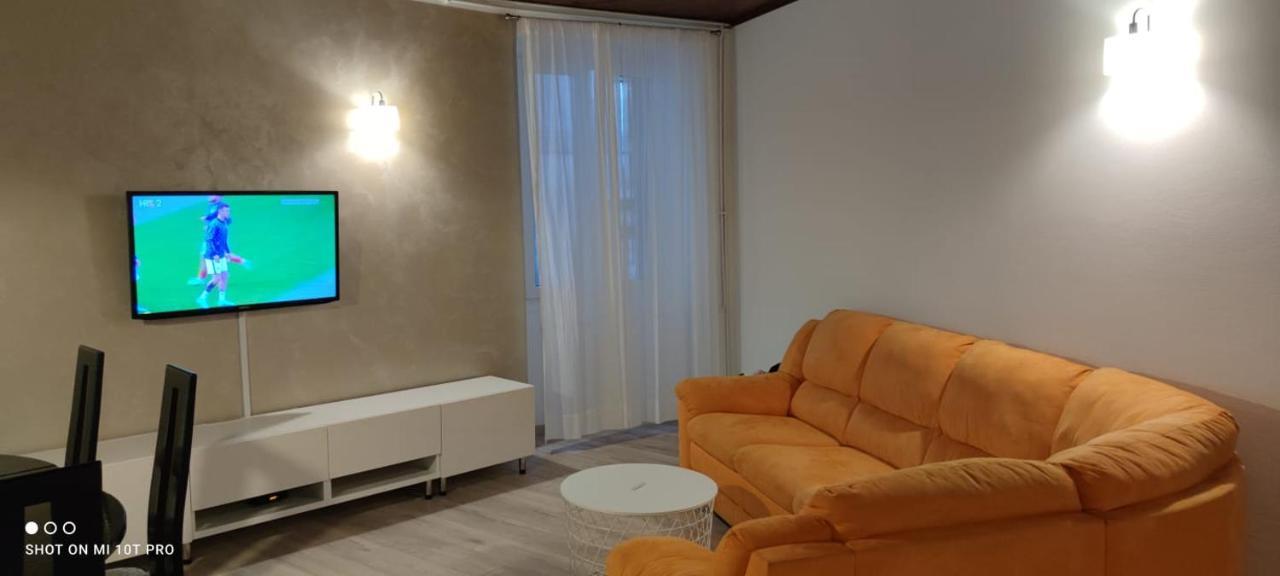Apartman R&R,3 Room Apartman In The Center Σίμπενικ Εξωτερικό φωτογραφία