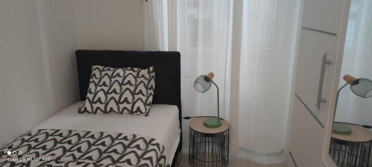 Apartman R&R,3 Room Apartman In The Center Σίμπενικ Εξωτερικό φωτογραφία