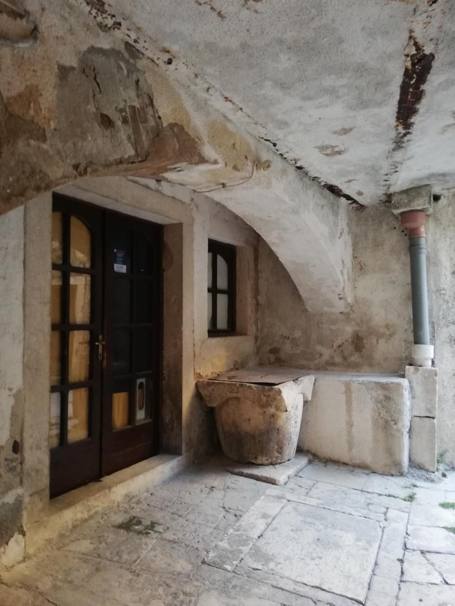 Apartman R&R,3 Room Apartman In The Center Σίμπενικ Εξωτερικό φωτογραφία